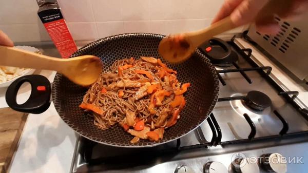 Лапша Sen Soy Wok Гречневая с соусом якисоба по-японски фото