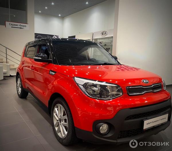 Автомобиль KIA Soul II кроссовер фото