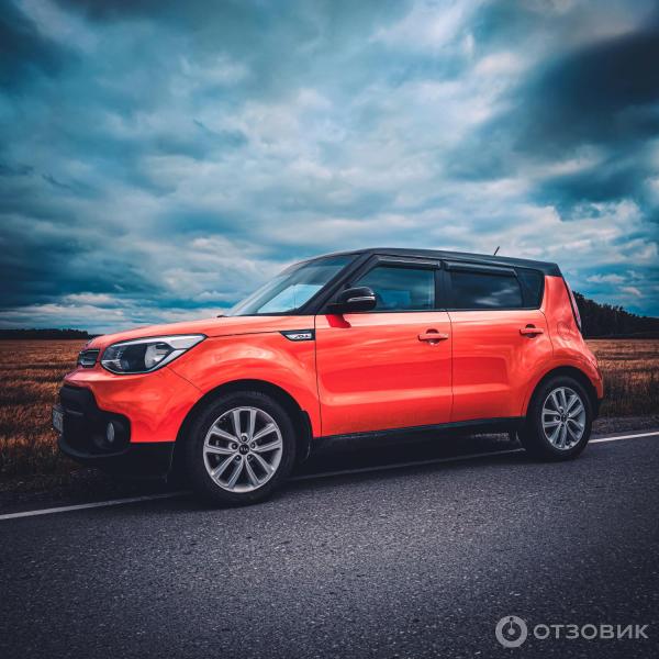 Автомобиль KIA Soul II кроссовер фото