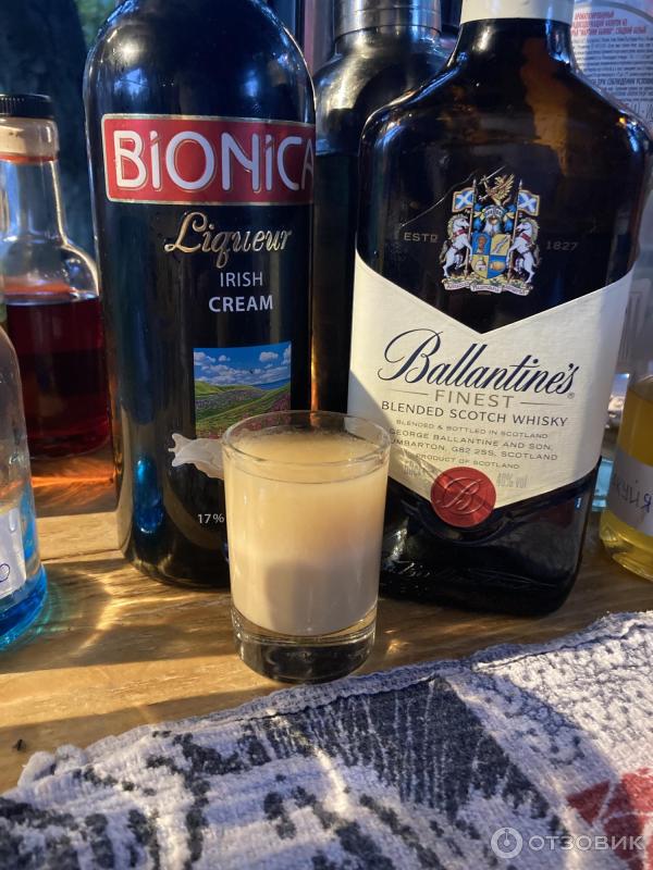 Жас келіншектің гинекологта өзін қинап жатқаны туралы порно видео Қызыл және қара BDSM клубы