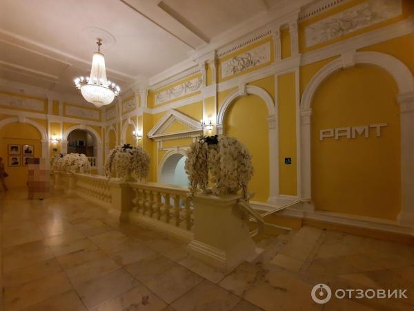 Российский академический Молодежный театр (Россия, Москва) фото