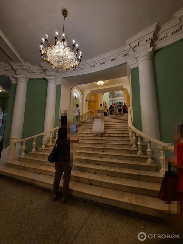 Российский академический Молодежный театр (Россия, Москва) фото