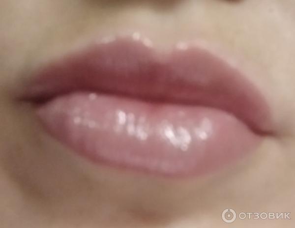 Блеск для губ Vivienne Sabo Volume Lip Gloss фото