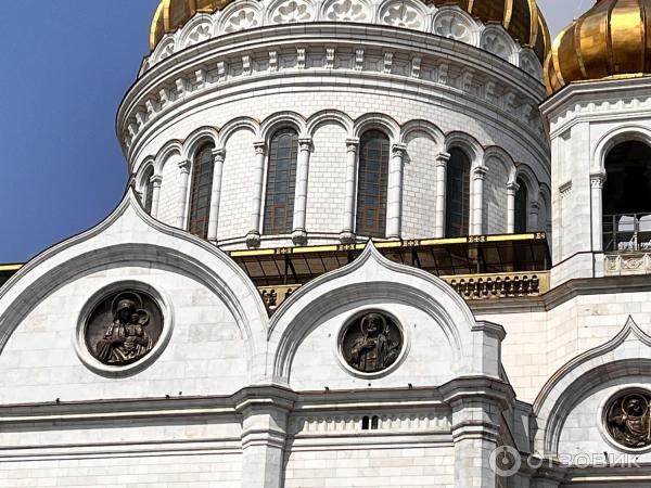 Смотровая площадка храма Христа Спасителя (Россия, Москва) фото