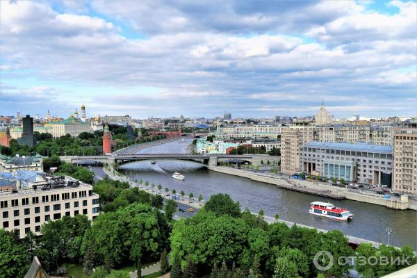 Смотровая площадка храма Христа Спасителя (Россия, Москва) фото