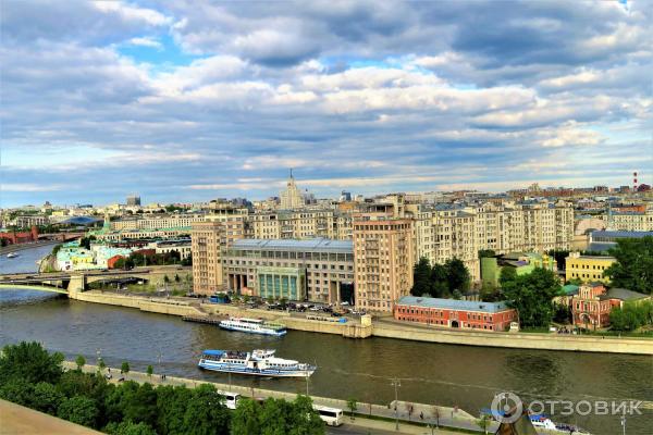 Смотровая площадка храма Христа Спасителя (Россия, Москва) фото