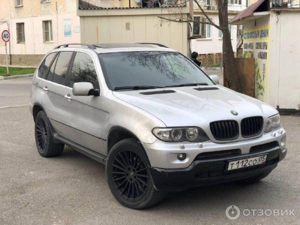 Автомобиль BMW X5 E53 фото