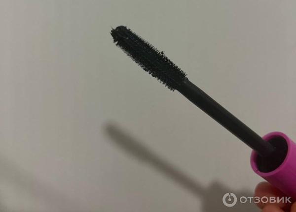 Тушь для ресниц Essence I Love Extreme Crazy Volume Mascara фото