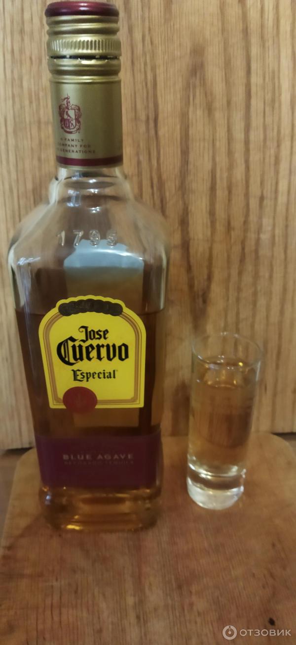 Текила Jose Cuervo Reposado фото