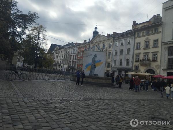 Архитектурный ансамбль Площадь Рынок (Украина, Львов) фото