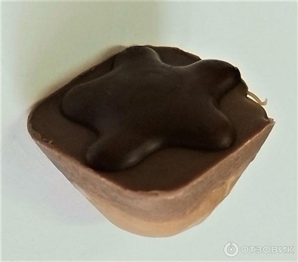 Цельный фундук с нугой, карамелью и шоколадом Choco Dan39s фото