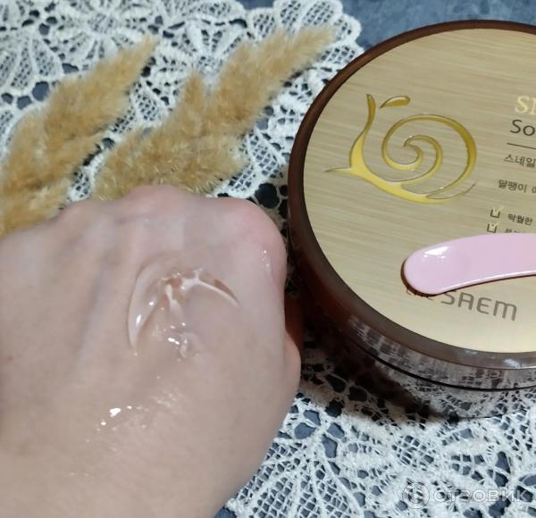 Универсальный гель с улиточным экстрактом The Saem Snail Soothing Gel фото